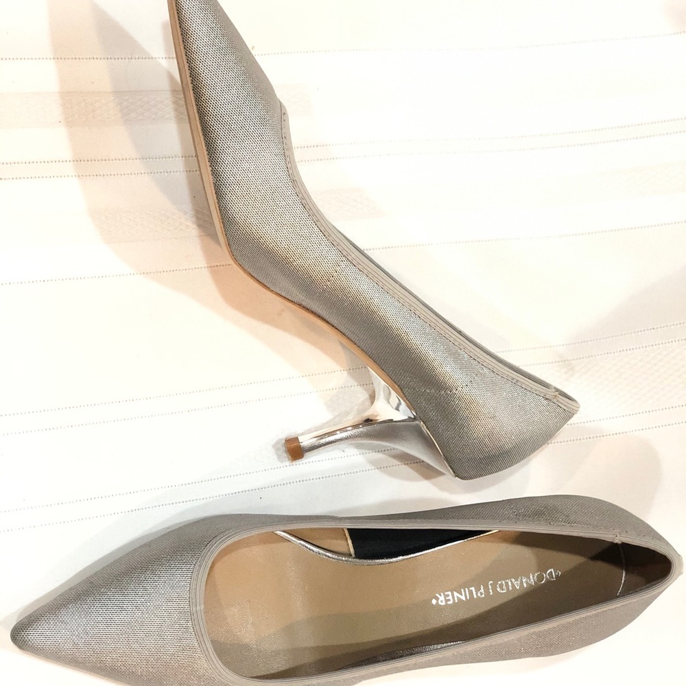 Donald J Pliner silver pumps